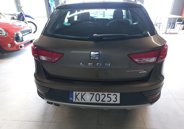 Seat Leon cena 64700 przebieg: 95765, rok produkcji 2015 z Włoszczowa małe 742